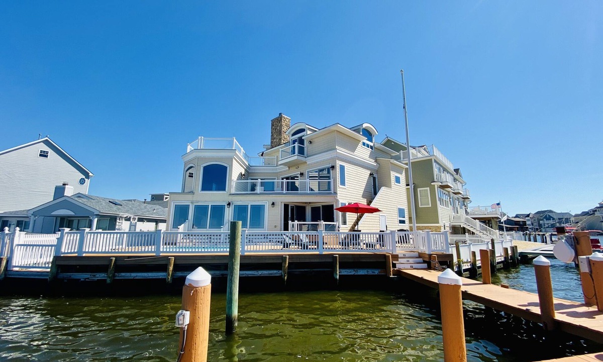 Ortley Beach House | Premier Host Listing - .6 BR Waterfront, Heated Pool, Amazing Views