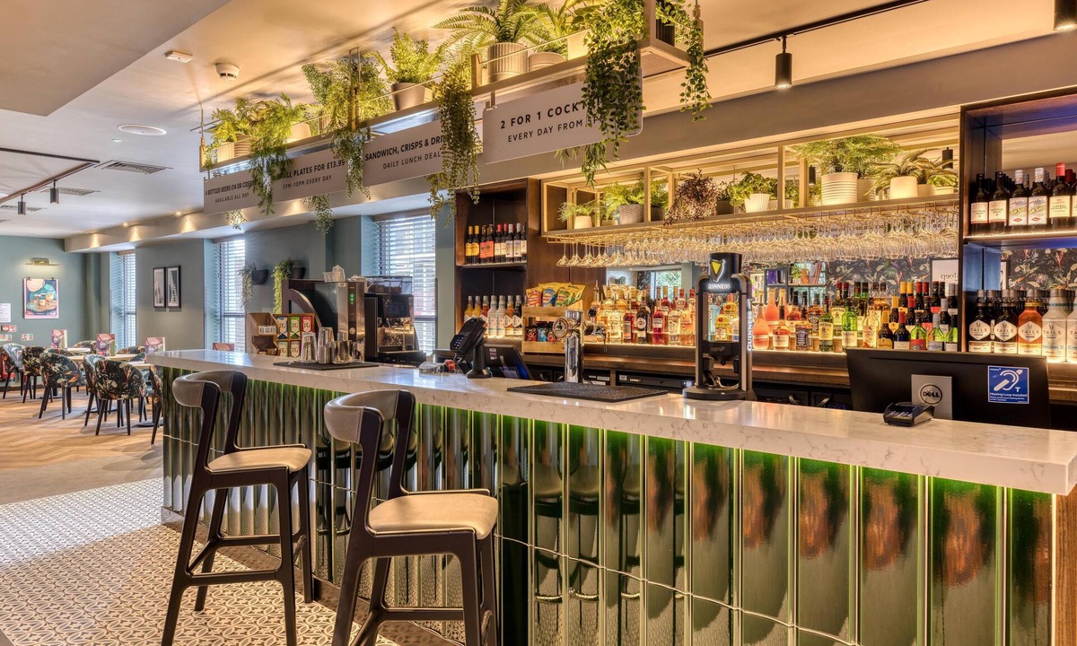 Chelmsford Hotel | Premier Inn Chelmsford City Centre