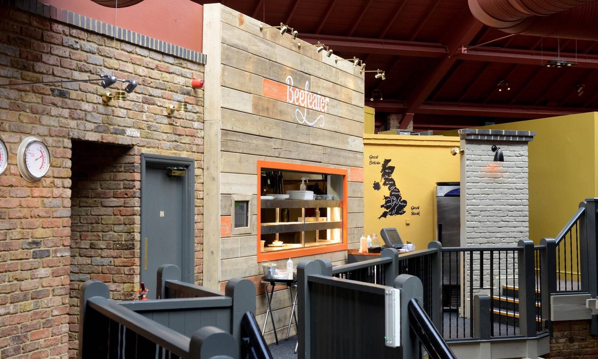 Chessington Hotel | Premier Inn Chessington