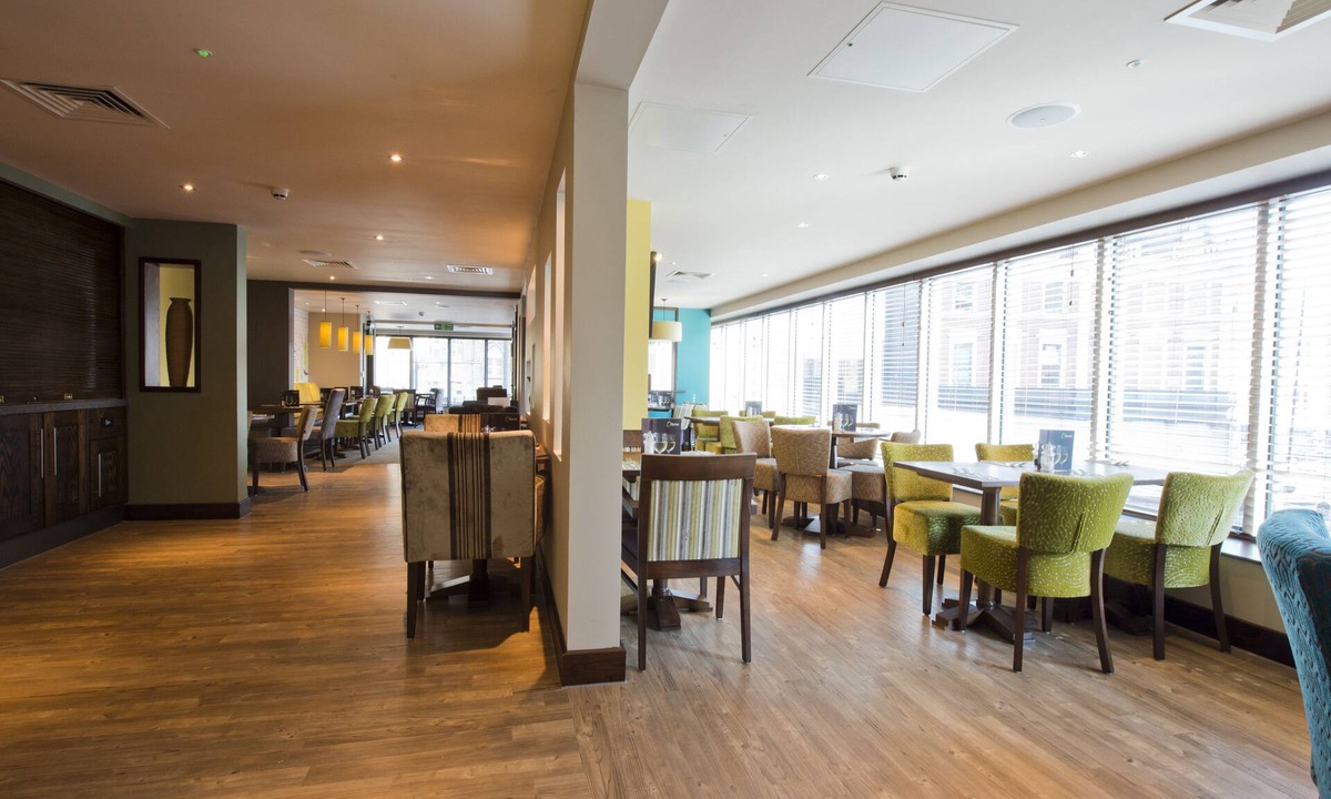 Archway Hotel | Premier Inn London Archway