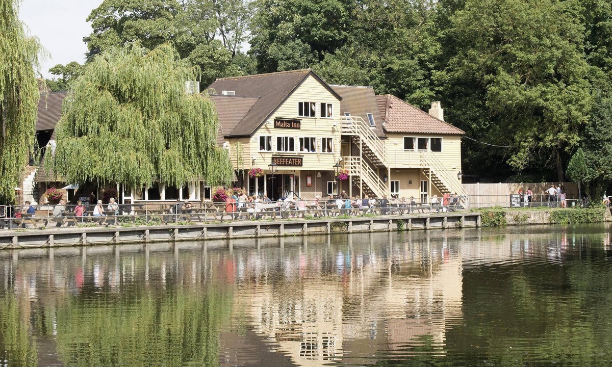 Maidstone Hotel | Premier Inn Maidstone - Sandling