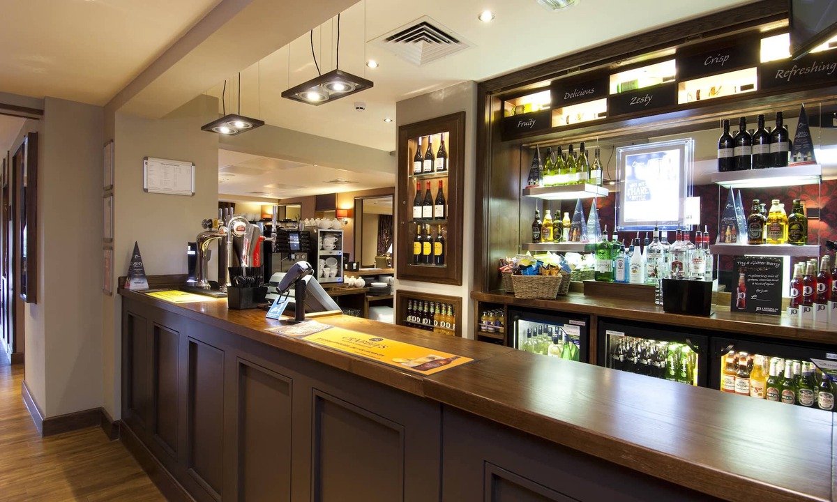 Solihull Hotel | Premier Inn Solihull Town Centre