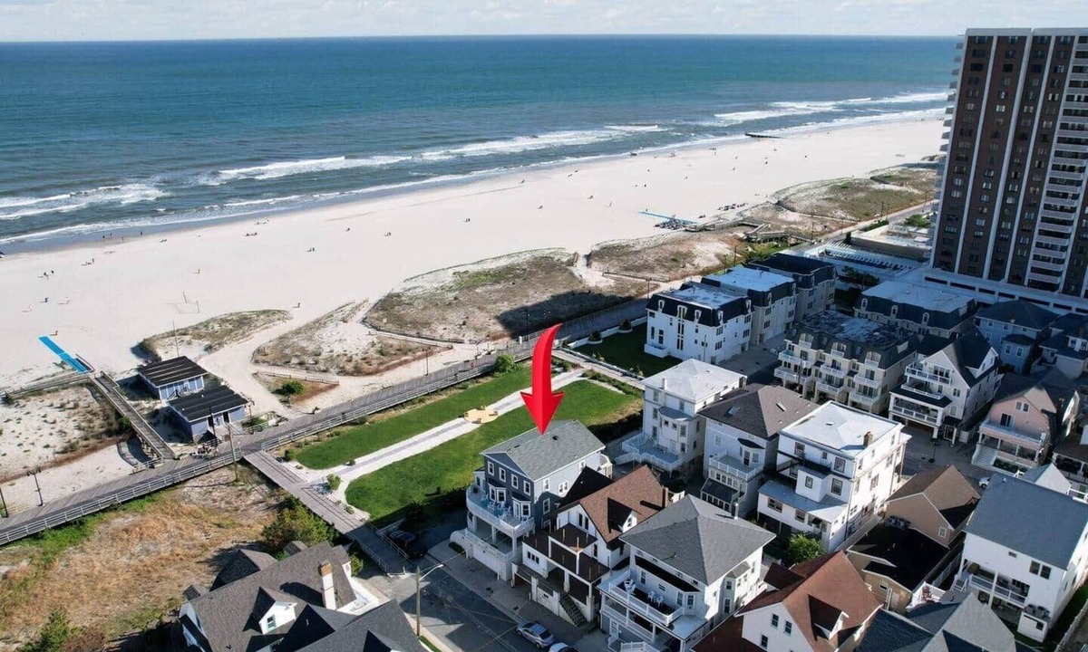 Atlantic City House | Premier Oceanfront Beach Pad – 9BR