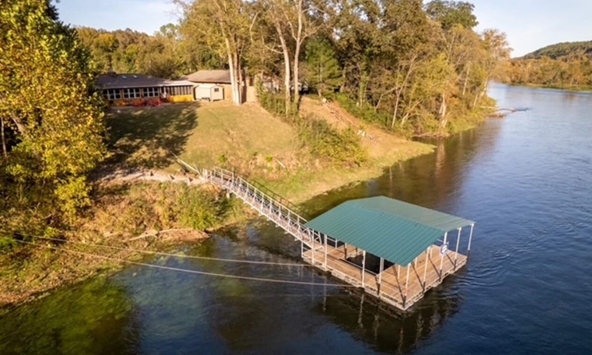 Lakeview House | Premier Riverfront Location ~ NEW BOATDOCK~ biking trails ~Bull Shoals Lake Fun