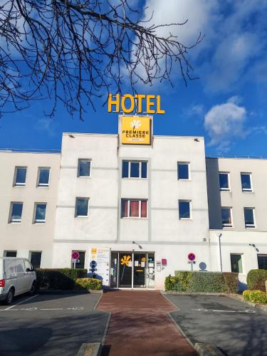 Saint-Contest Hotel | Premiere Classe Caen Nord - Mémorial