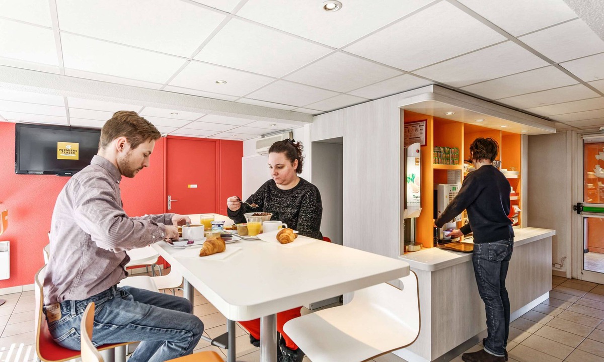 Plaisir Hotel | Premiere Classe Plaisir