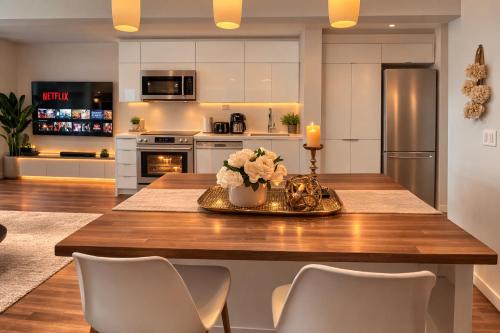CityPlace Apartment | Premium 1BR plus Den Condo