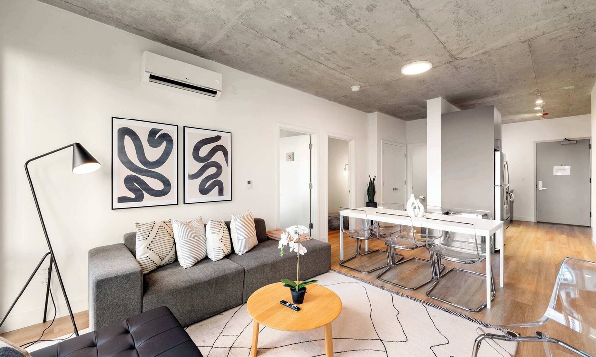 River North Hotel | Premium 4 King Apartment w/City Views
