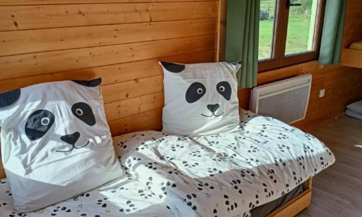 Cerans-Foulletourte Cabin | Premium Cabana roulotte