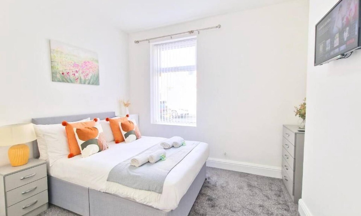 Burnley House | Premium Double room with Shared Bathroom Room 1