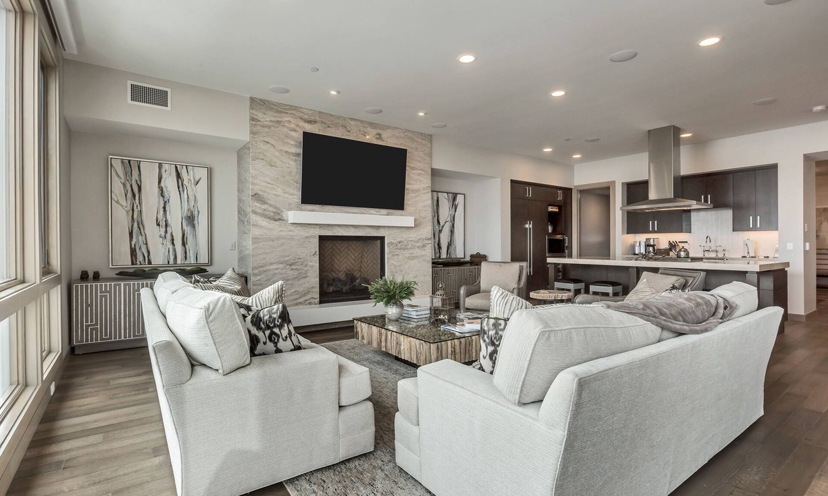 Deer Valley Condo | Premium Five Bedroom Suite by RedAwning