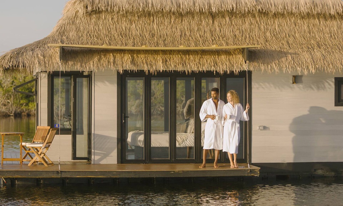 Key Largo Boat Rental | Premium Floating Bungalow by Stay Ombi