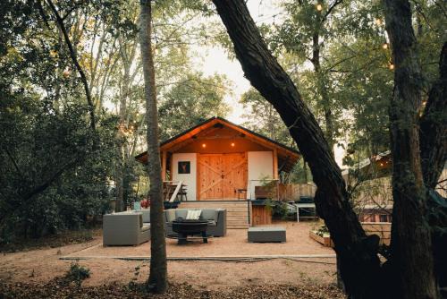 Bastrop House | Premium Lakefront Cabin 2 The Magnolia