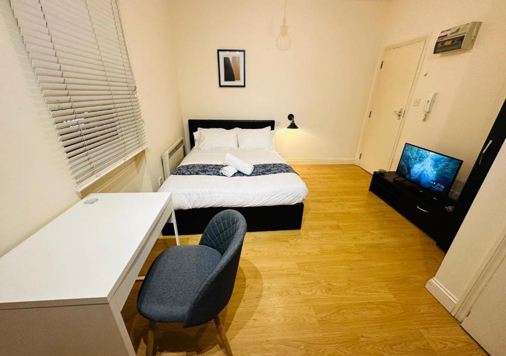 East Walworth Apartment | Premium Studio Flat 05 Near Tower Bridge