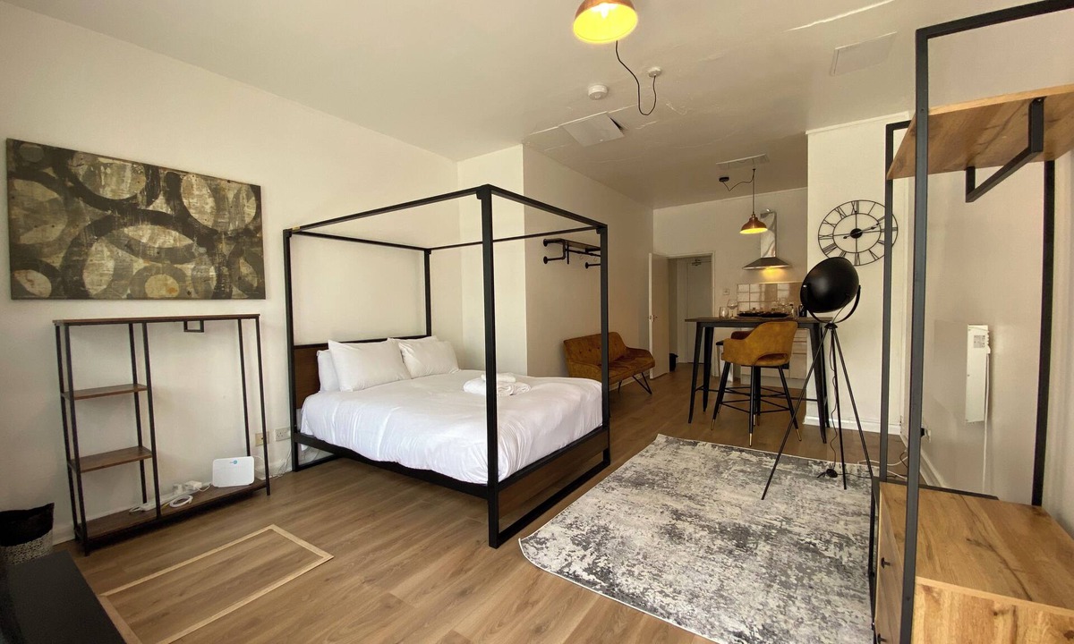 Elephant and Castle Apartment | Premium studio Flat in zone 1