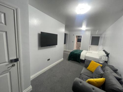 Heaton Apartment | Premium studio flat rental
