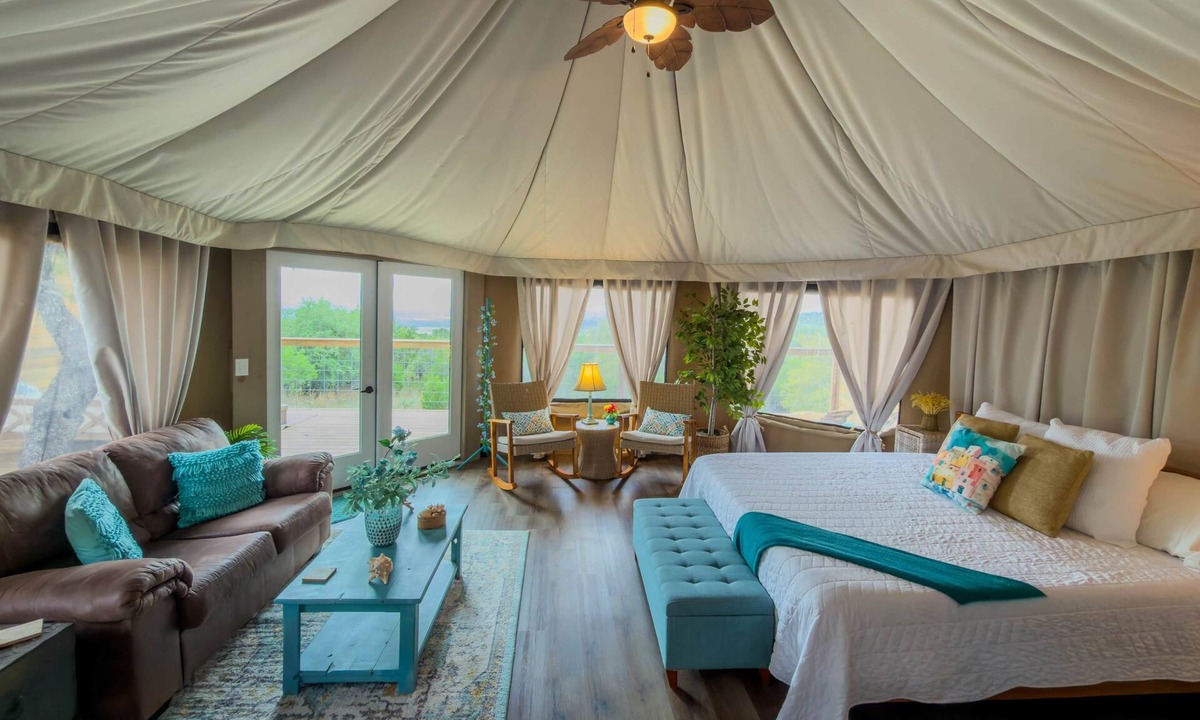 Oatmeal Cabin | Premium Suite 1 - Safari Tent - Private Deck/Hot Tub