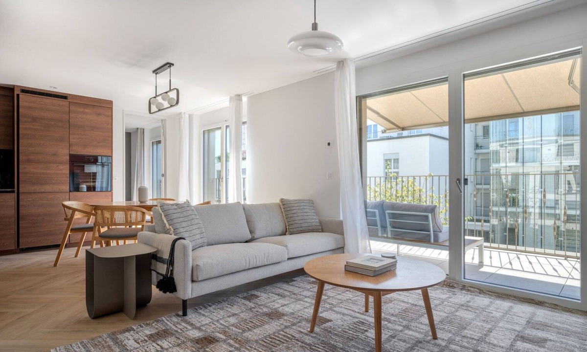 Wiedikon Apartment | Premium Wiedikon 2BR w/Storage & W/D, nr Transport, by Blueground
