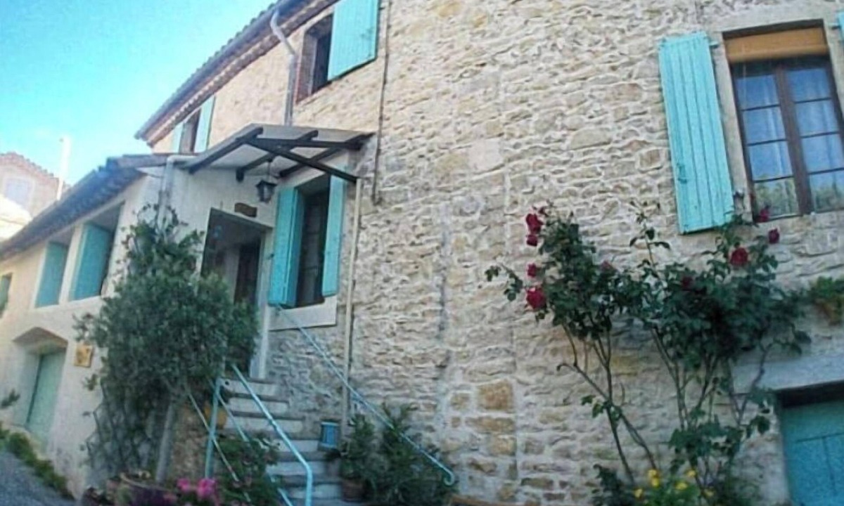 Orthoux-Serignac-Quilhan Villa | Presbytere du 12 eme Siecle
