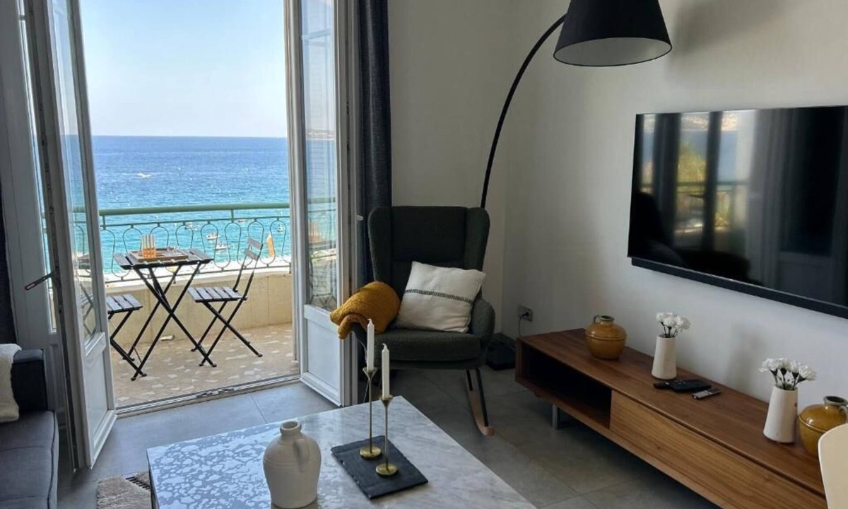 La Californie Apartment | Prestige apartment on the Promenade des Anglais. Panoramic sea view.