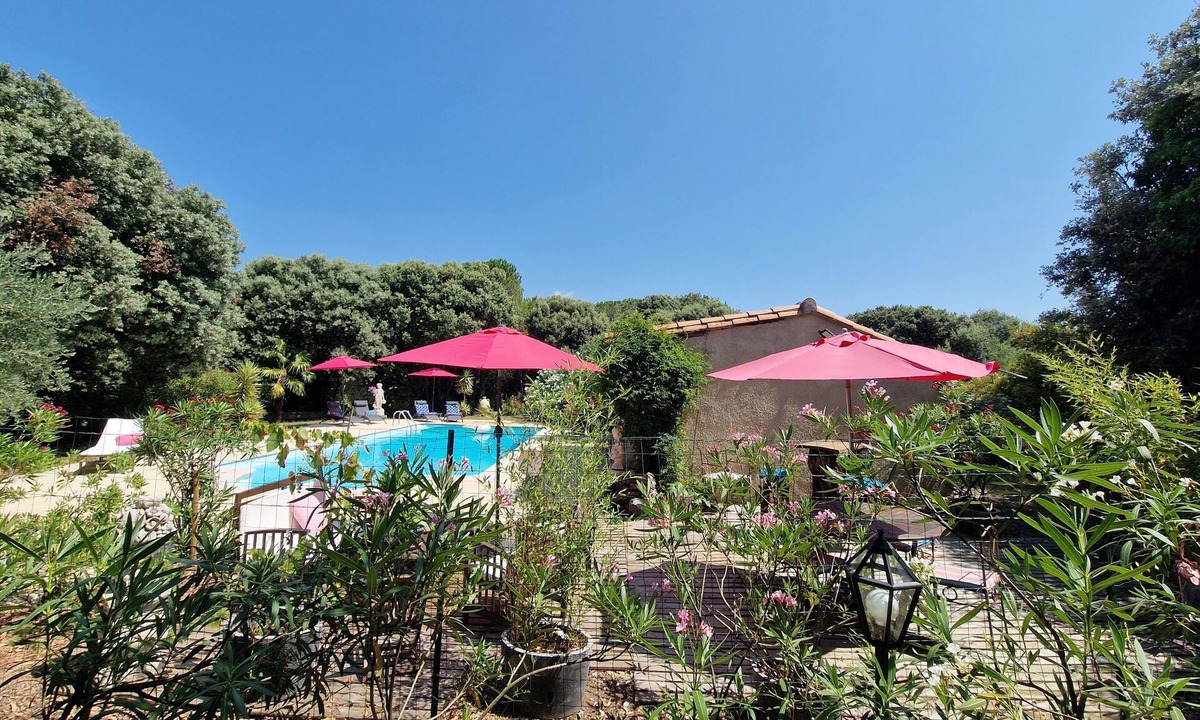 Montolieu Villa | Prestige Villa - 4 rooms - Private pool - Bar & Spa - Park 4,000 m²