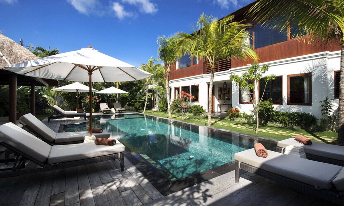 Drupadi Villa | Prestigious 6BR Villa, Central Seminyak - W/Swimming Pool!
