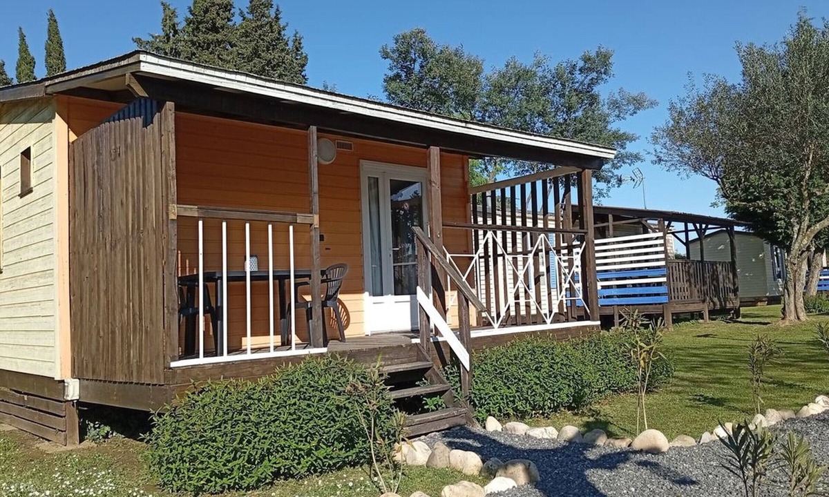 Massillargues-Attuech Ski Chalet | Prestigious Chalet with Terrace