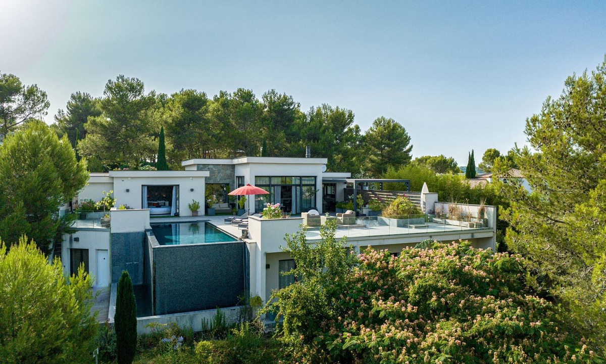 Saint-Gely-du-Fesc Villa | Prestigious Villa 2 pools + SPA sea view Montpellier 8 bdrms 17 persons