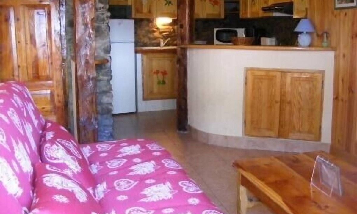 Vars Apartment | Pretty apartment which kept the charm of the houses of the region