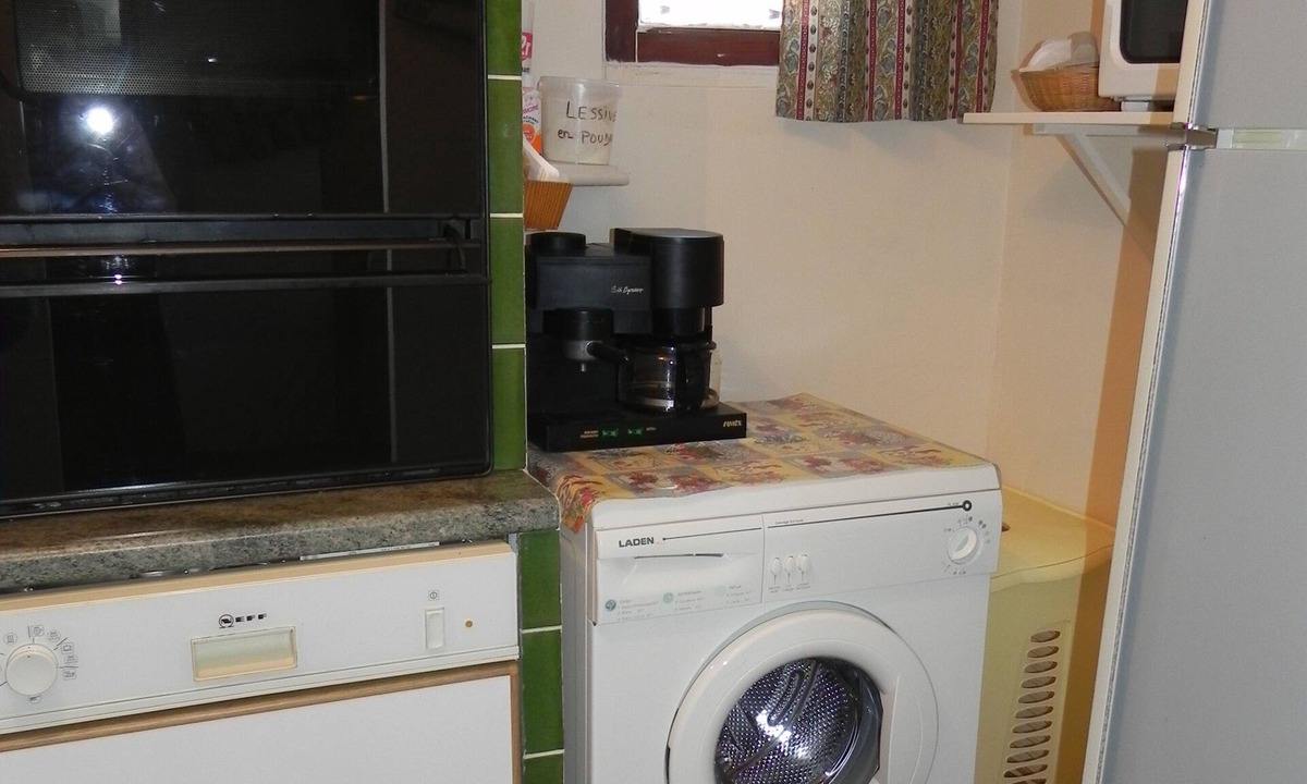 Lardiers Villa | Pretty country house