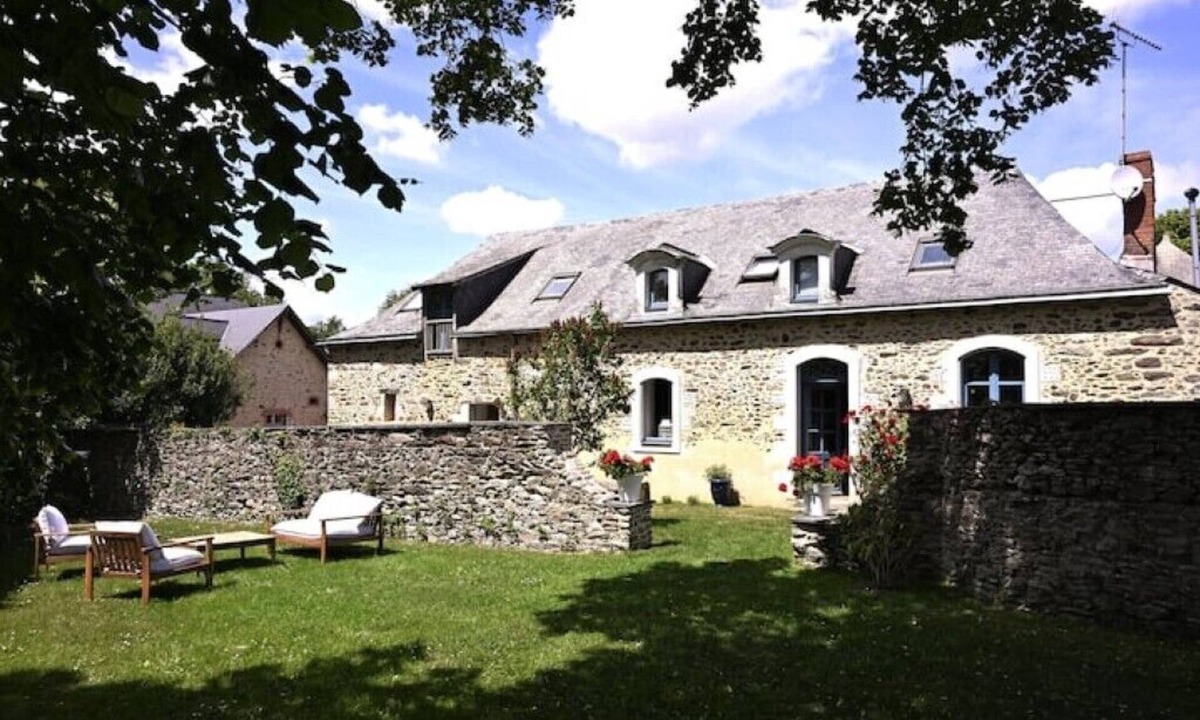 Daon House | Pretty farmhouse in the countryside
