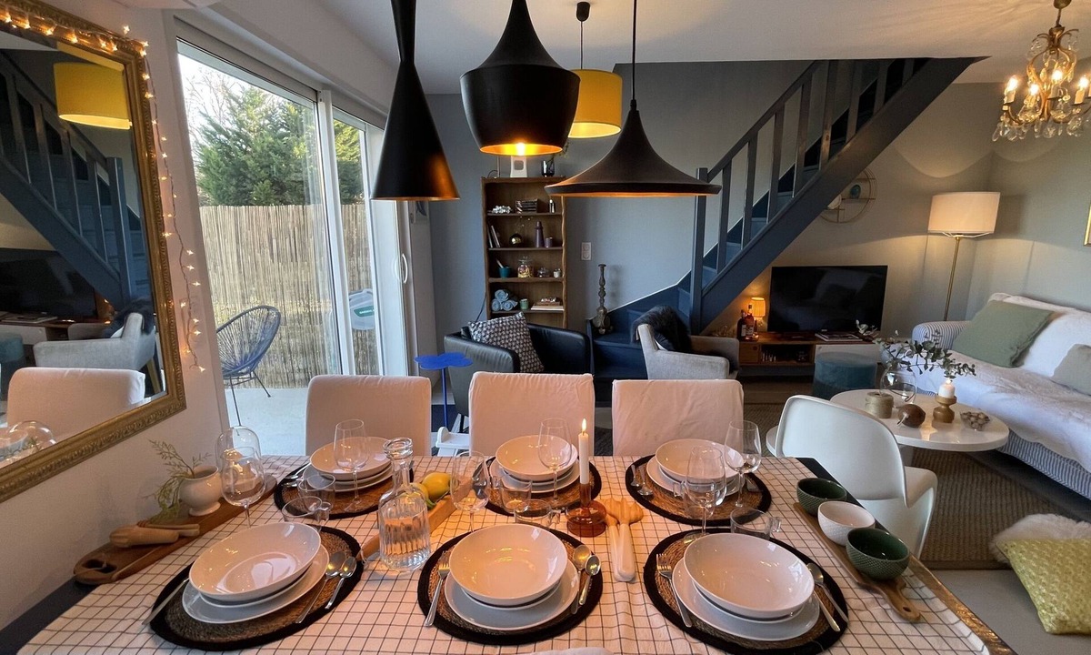 Entraigues-sur-la-Sorgue Villa | Pretty house with garden - Le Clos Du Moulin 2