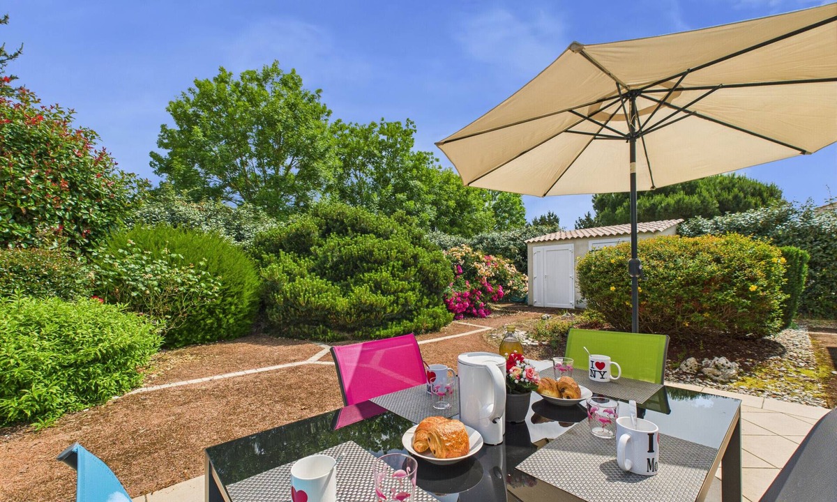 Saint-Vincent-sur-Jard House | Pretty house for 4 people with garden