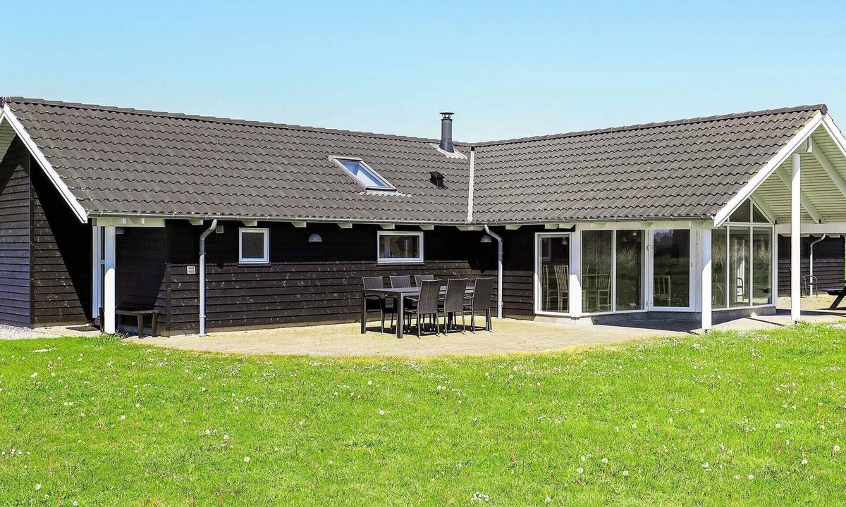 Nr. Lyngby House | Pretty Holiday Home in Lokken with Swimming Pool