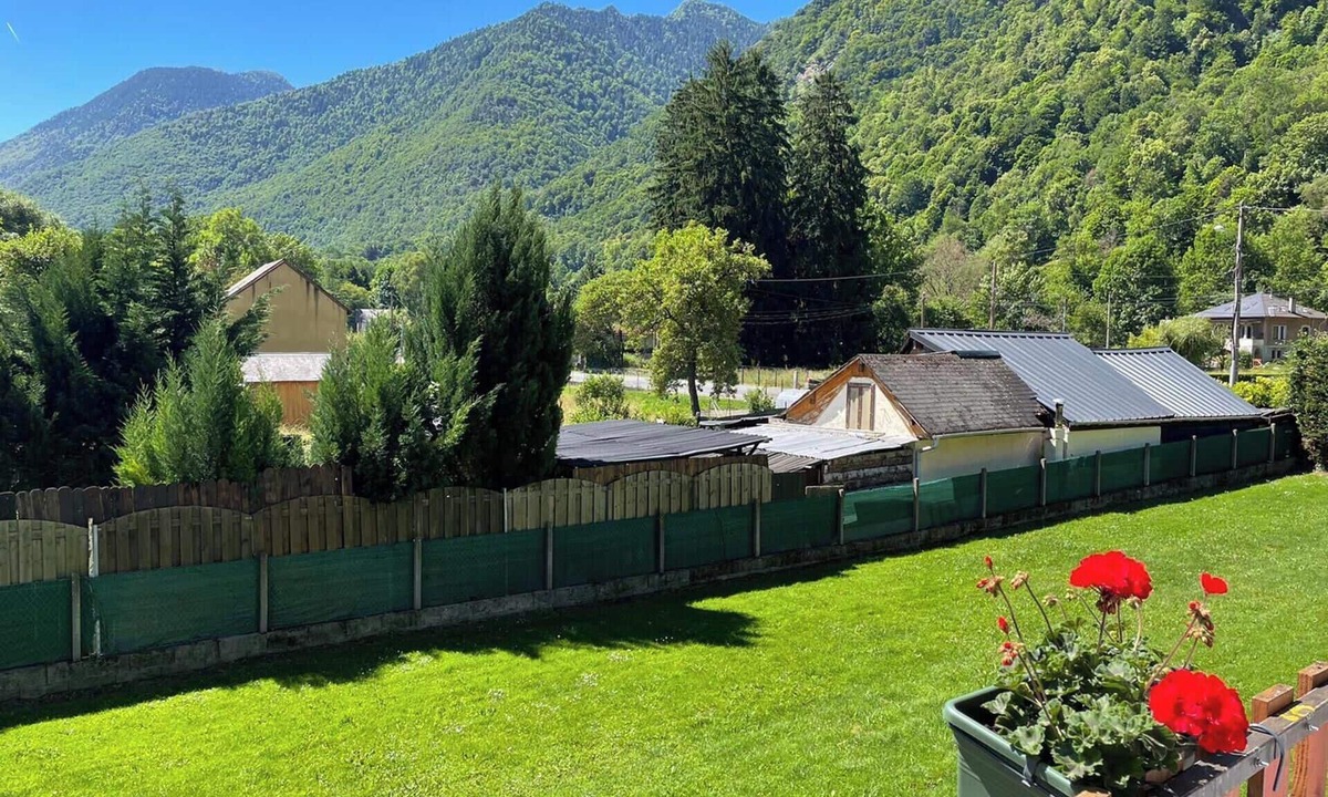 Saint-Beat Apartment | Pretty Mountain View 2-bedroom Pyrenees Apartment