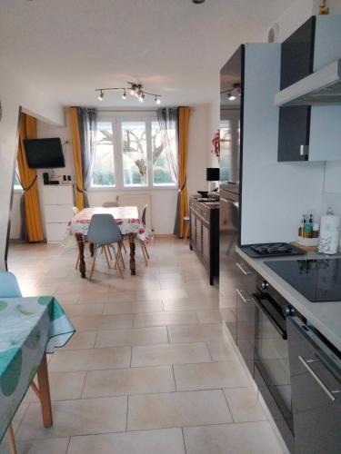 Albert House | Pretty Poppy