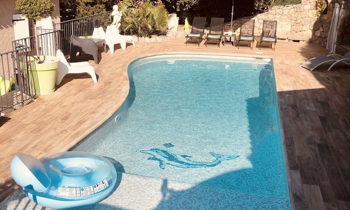 Le Tignet Villa | PRETTY PROVENCAL VILLA WITH POOL