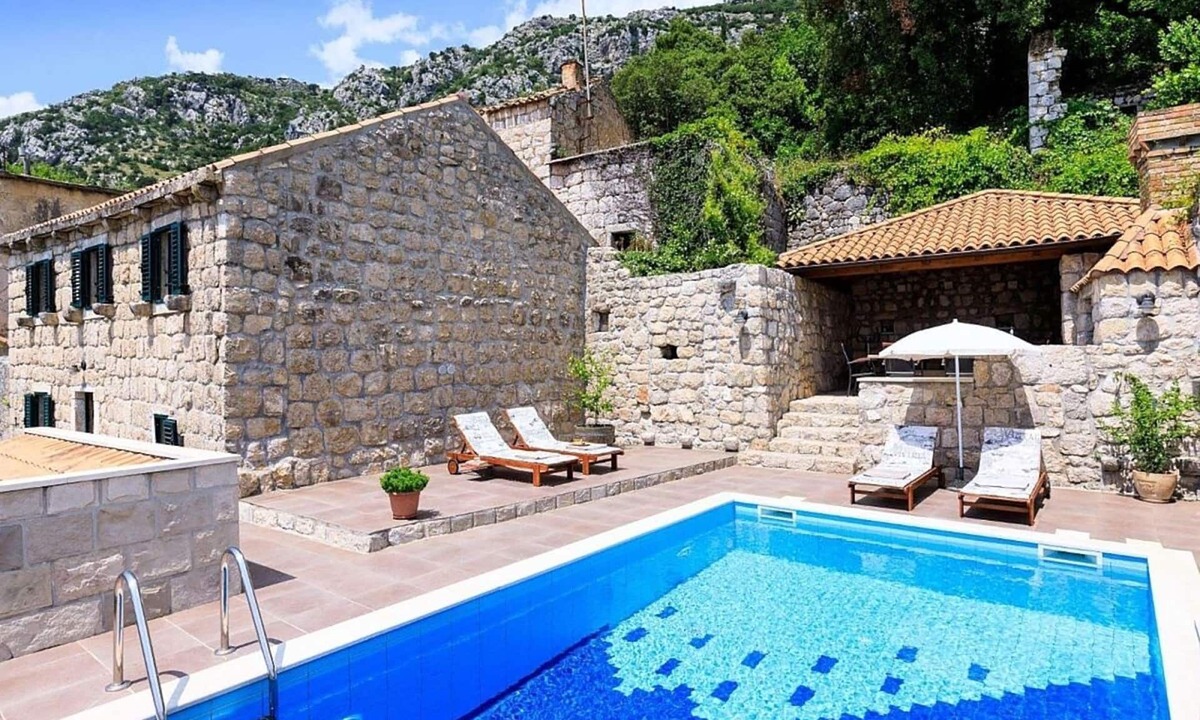 Mihanici Villa | Pretty Stone Cottage with a Private Pool in the Konavle Valley - 30mins from Dubrovnik!