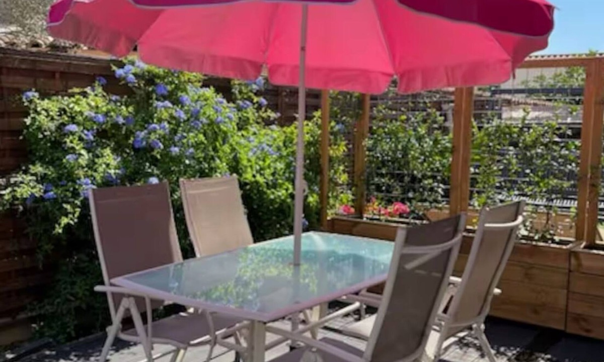 Perols Apartment | Pretty T2 with garden