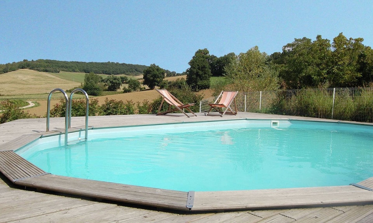 Montadet Villa | Pretty Villa With Private Pool in Montadet France
