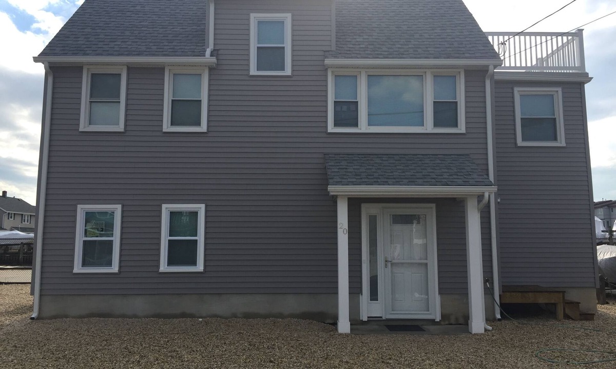 Beach Haven Gardens House | Price reduction - Marina and gorgeous sunsets