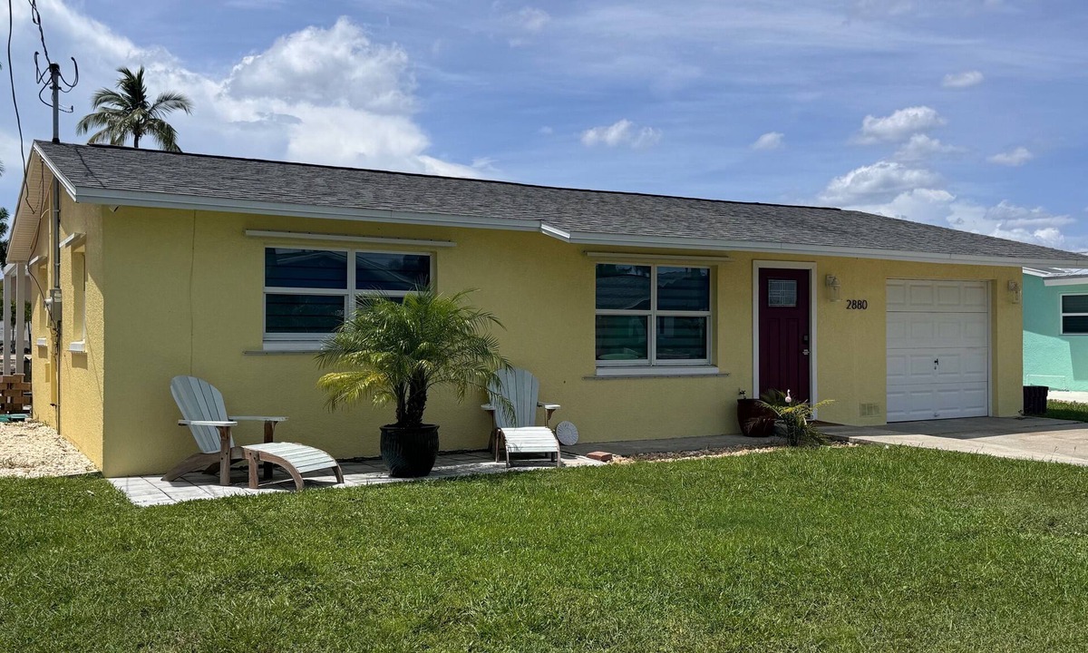 Matlacha House | Priceless Waterfront Escape in Matlacha