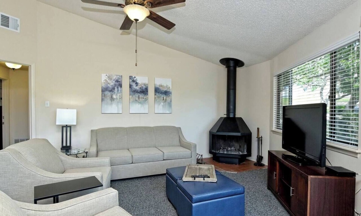 Lakeway Villa | Prickly Pear #14 - Forest Treehouse with Hot Tub Access