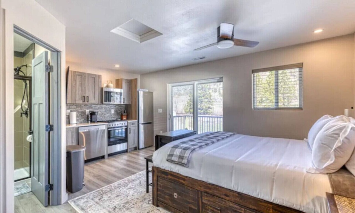 Wolf Creek House | Prickly Pear Studio Wolf Creek