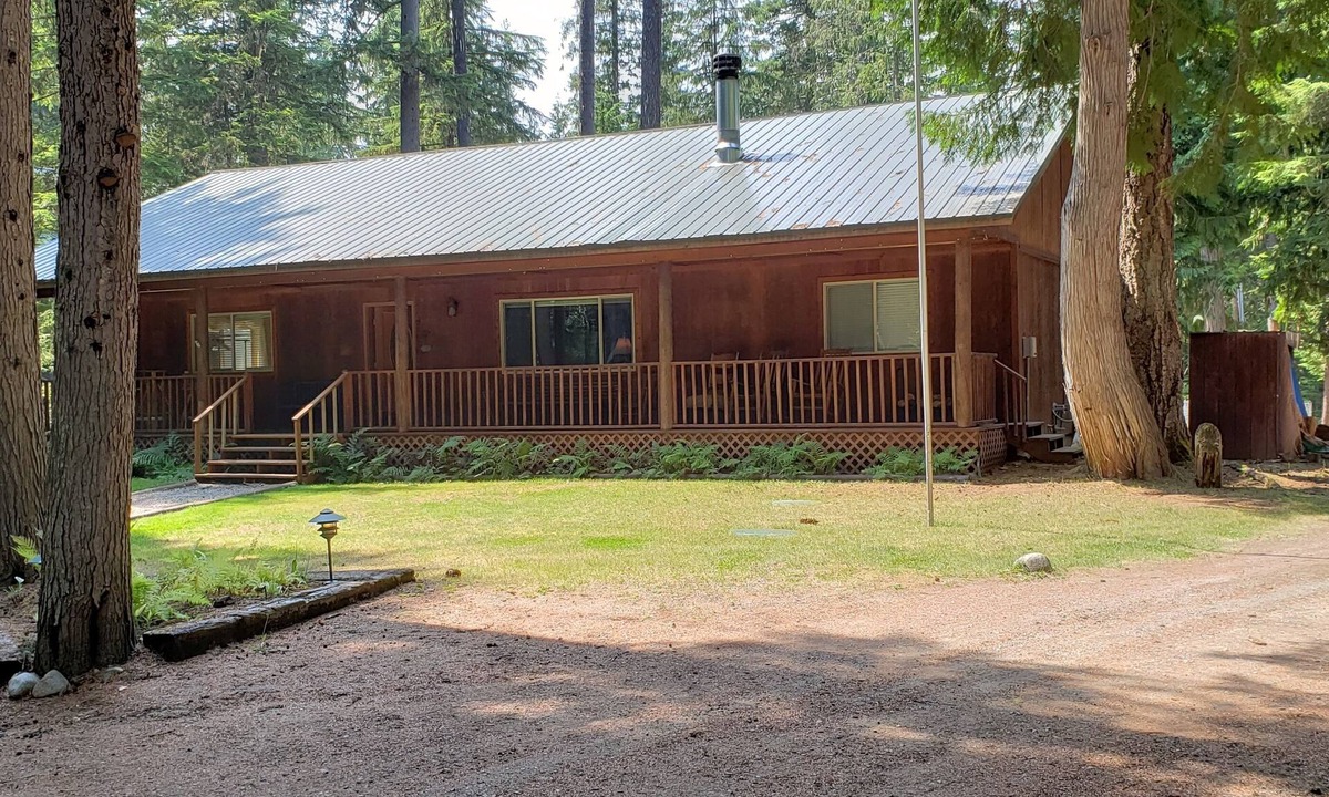 Coolin House | Priest Lake Cavanaugh Bay Cabin