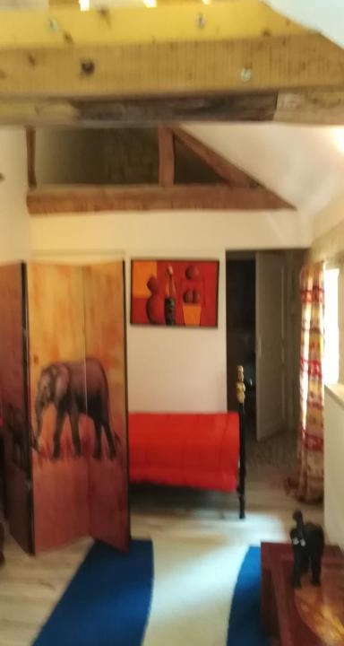 Courchamps Apartment | prieure le compostelle gite la renaissance