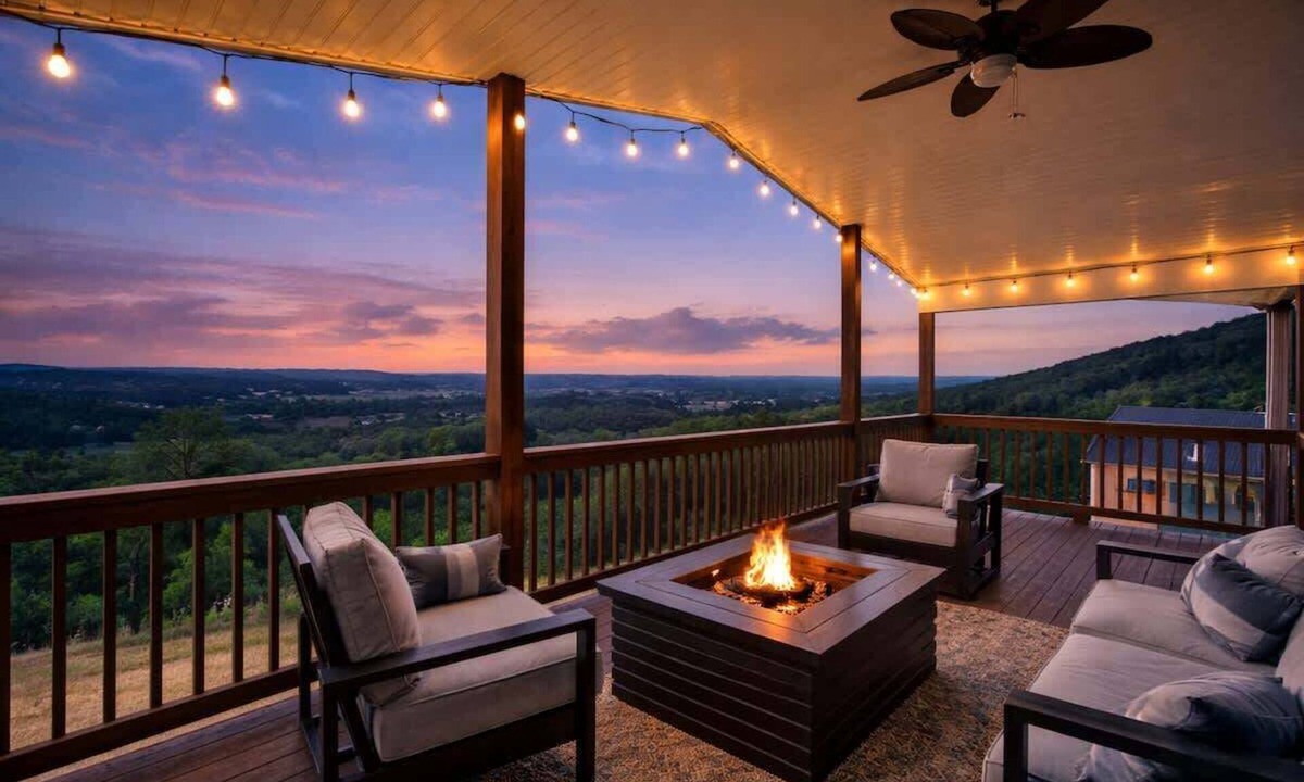 Front Royal Cabin | Prima Mountain Cabin Hot Tub Game Room