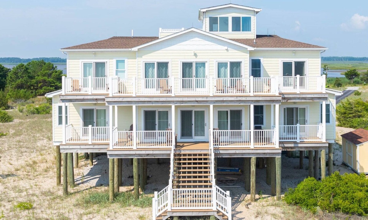 Milford House | Prime Hook Oasis -Unique Private Waterfront Property