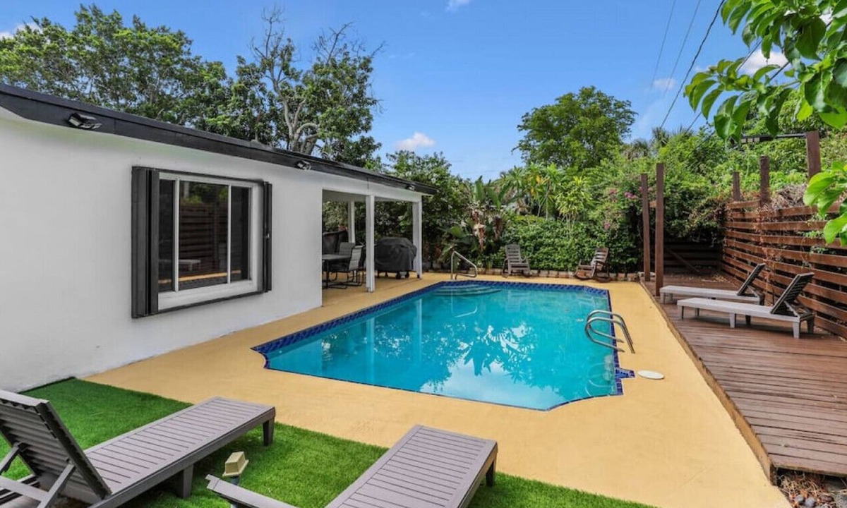 Boynton Beach House | Prime Location 3BR w/ Pool Table