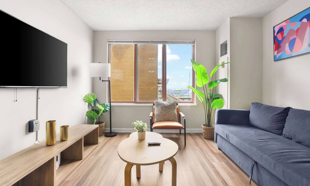Crystal City Apartment | Prime Location | Apartment Steps from Metro